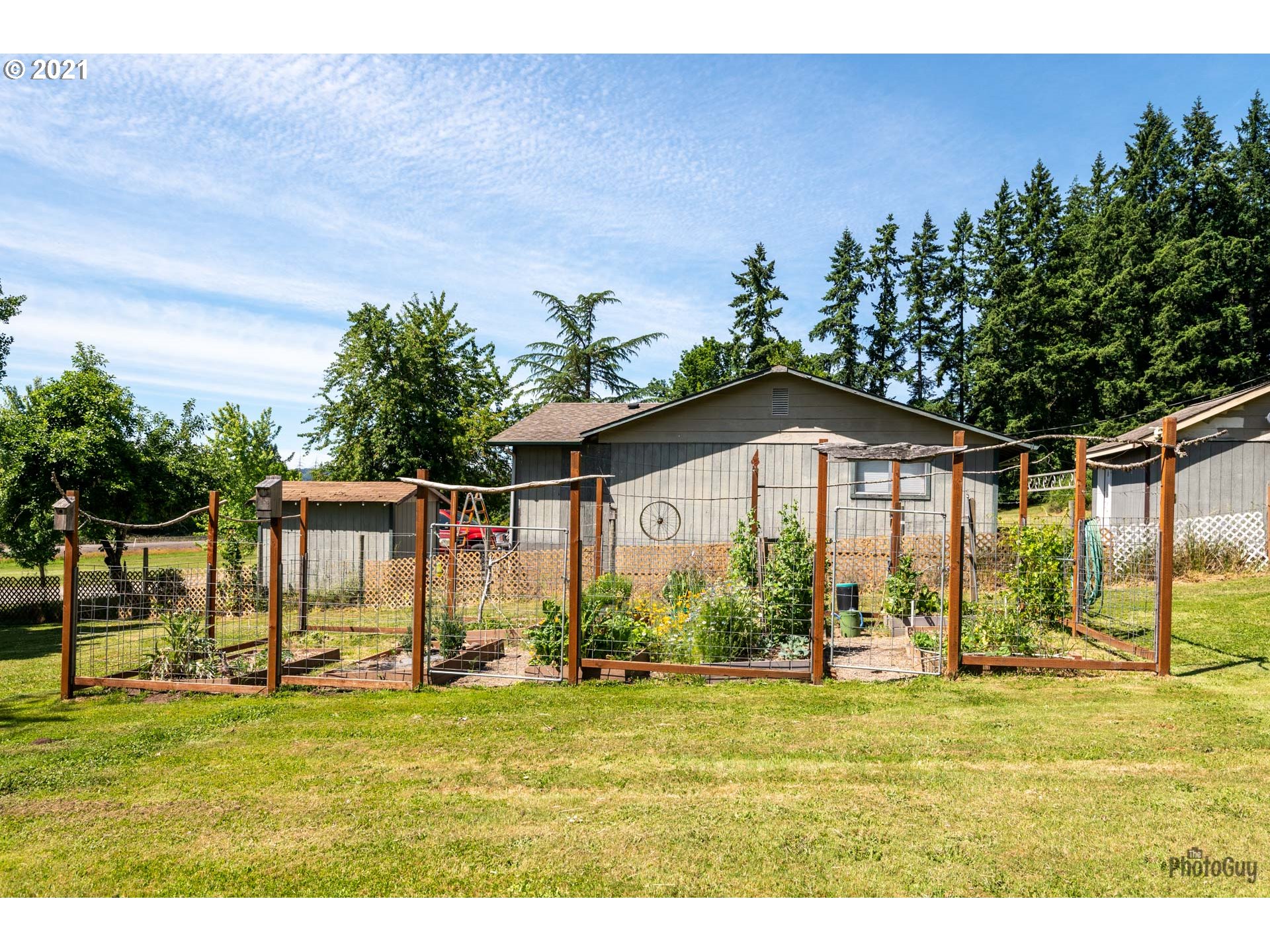32481 Howard Loop Cottage Grove, OR 97424 - Photo 28 of 32 Gallery Image 28