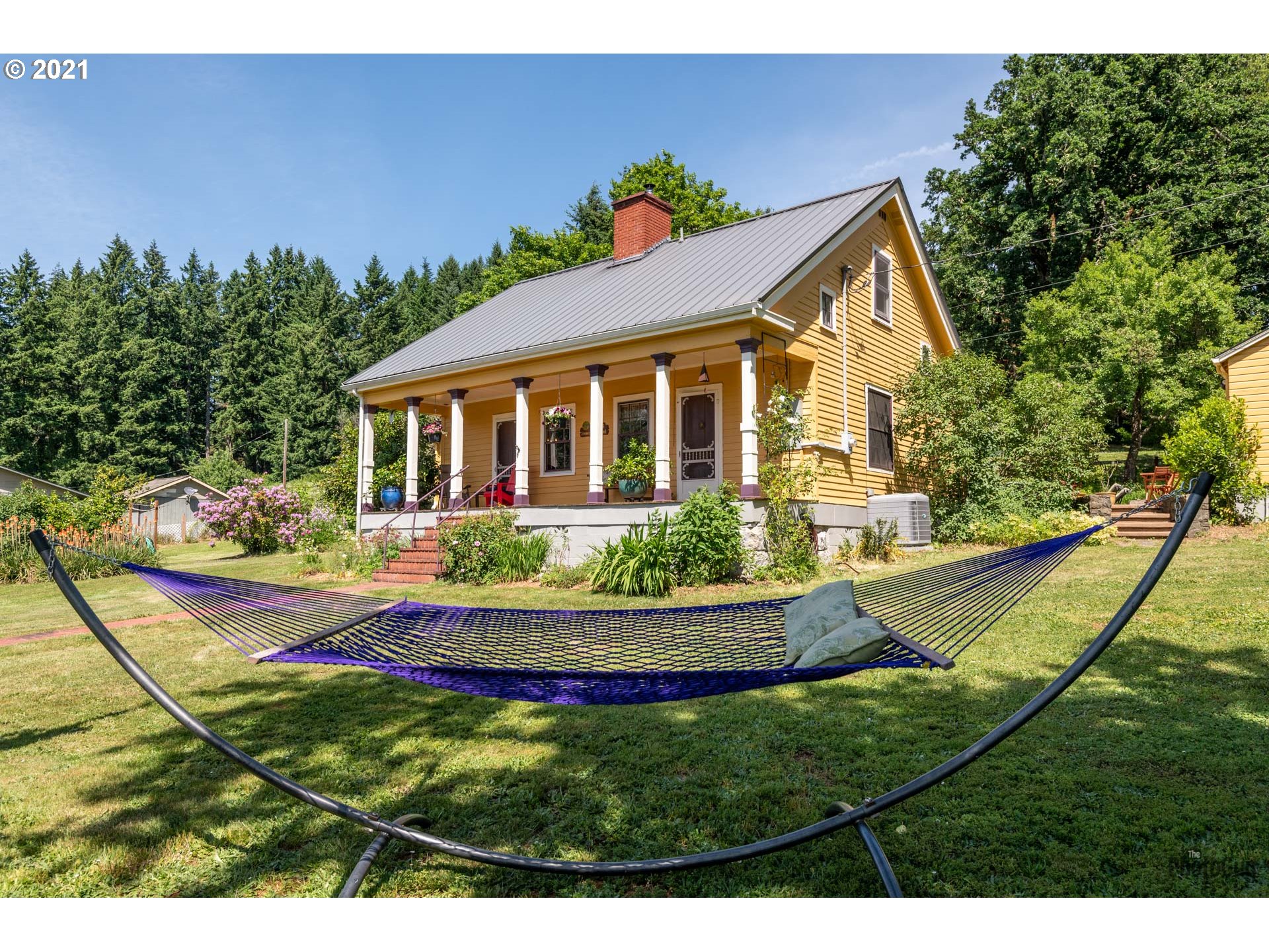 32481 Howard Loop Cottage Grove, OR 97424 - Photo 4 of 32 Gallery Image 4