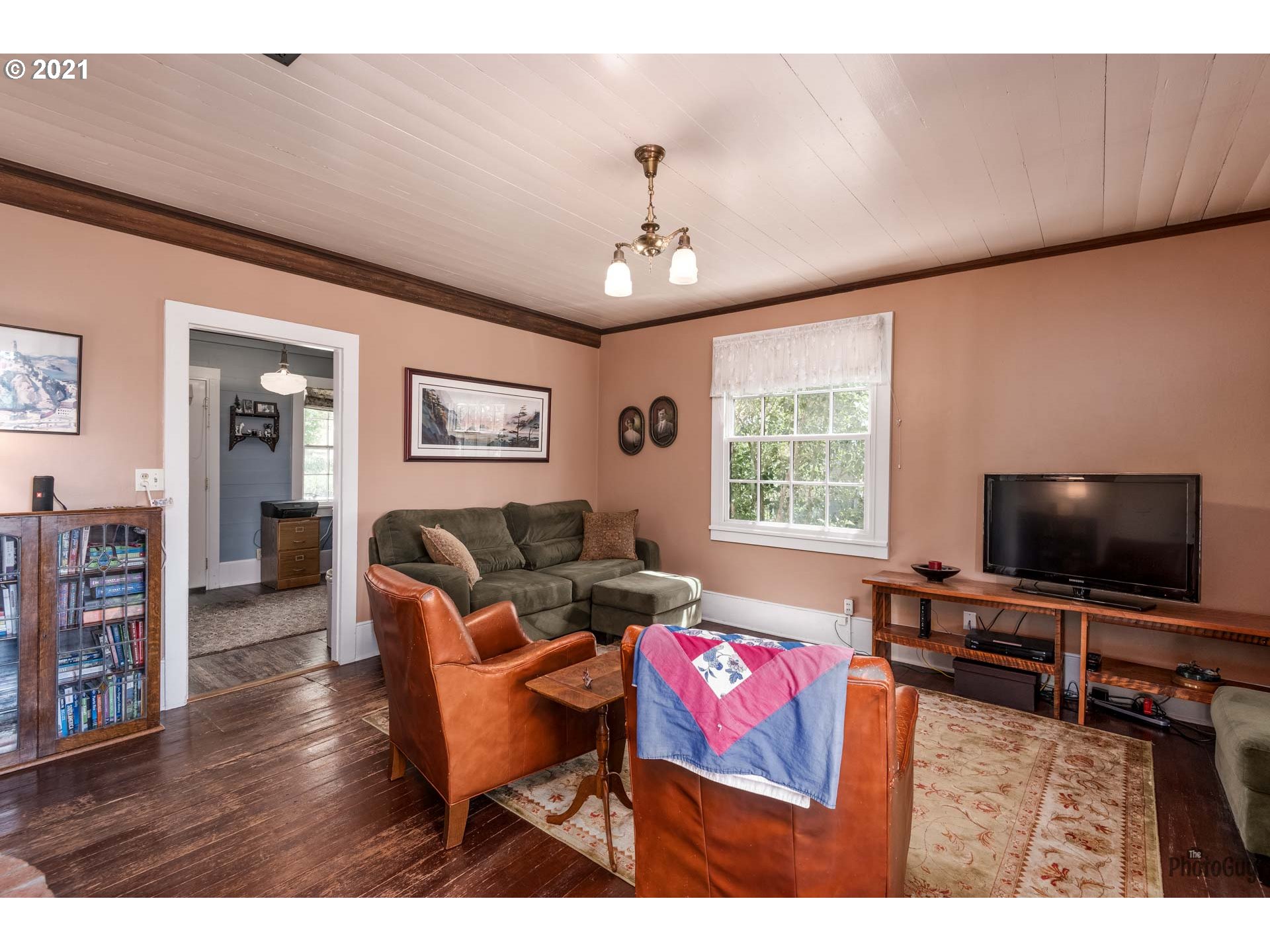 32481 Howard Loop Cottage Grove, OR 97424 - Photo 7 of 32 Gallery Image 7