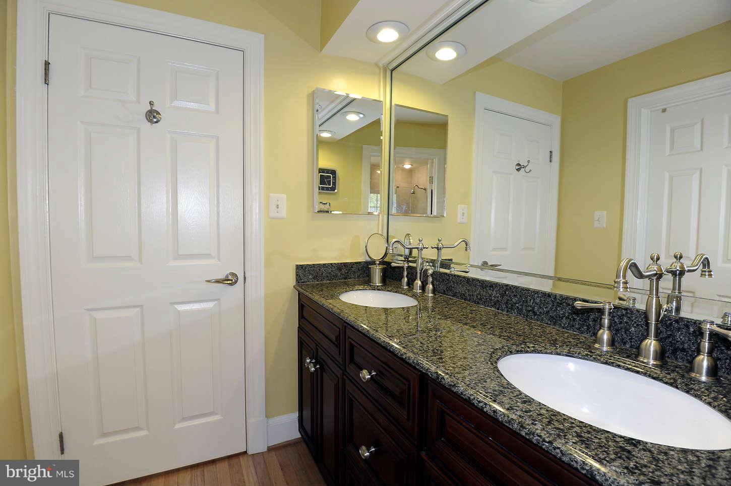 13409 Rippling Brook Drive Silver Spring, MD 20906 - Photo 20 of 30 Bath (Master)