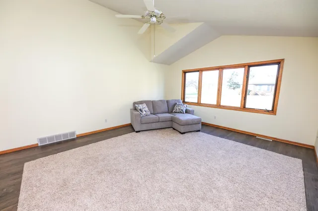 $309,900 | 1268 Westbrook Circle, Alexandria, MN 56308