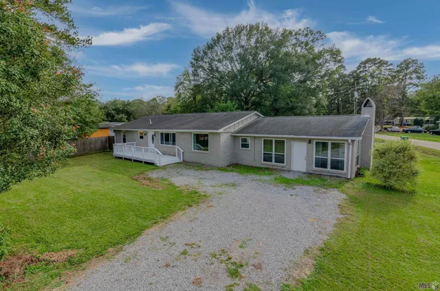 $295,000 | 11274 Arnold Road, Denham Springs, LA 70726