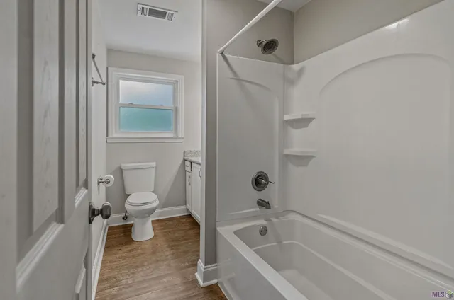 $295,000 | 11274 Arnold Road, Denham Springs, LA 70726