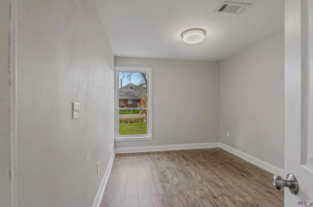 $295,000 | 11274 Arnold Road, Denham Springs, LA 70726