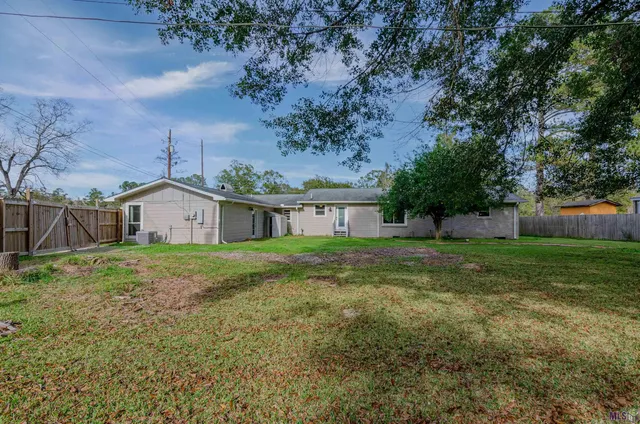 $295,000 | 11274 Arnold Road, Denham Springs, LA 70726