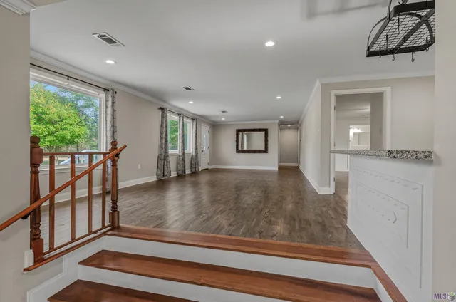 $295,000 | 11274 Arnold Road, Denham Springs, LA 70726