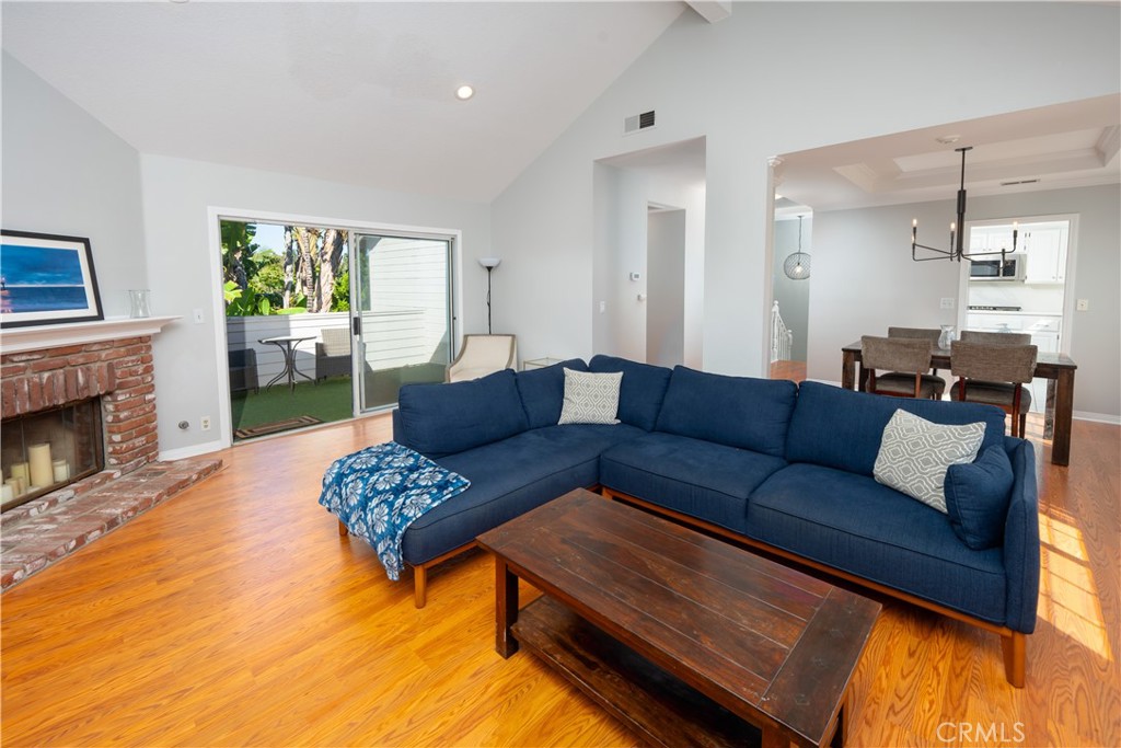 1806 Carnegie Lane, Unit B Redondo Beach, CA 90278 - Photo 1 of 33