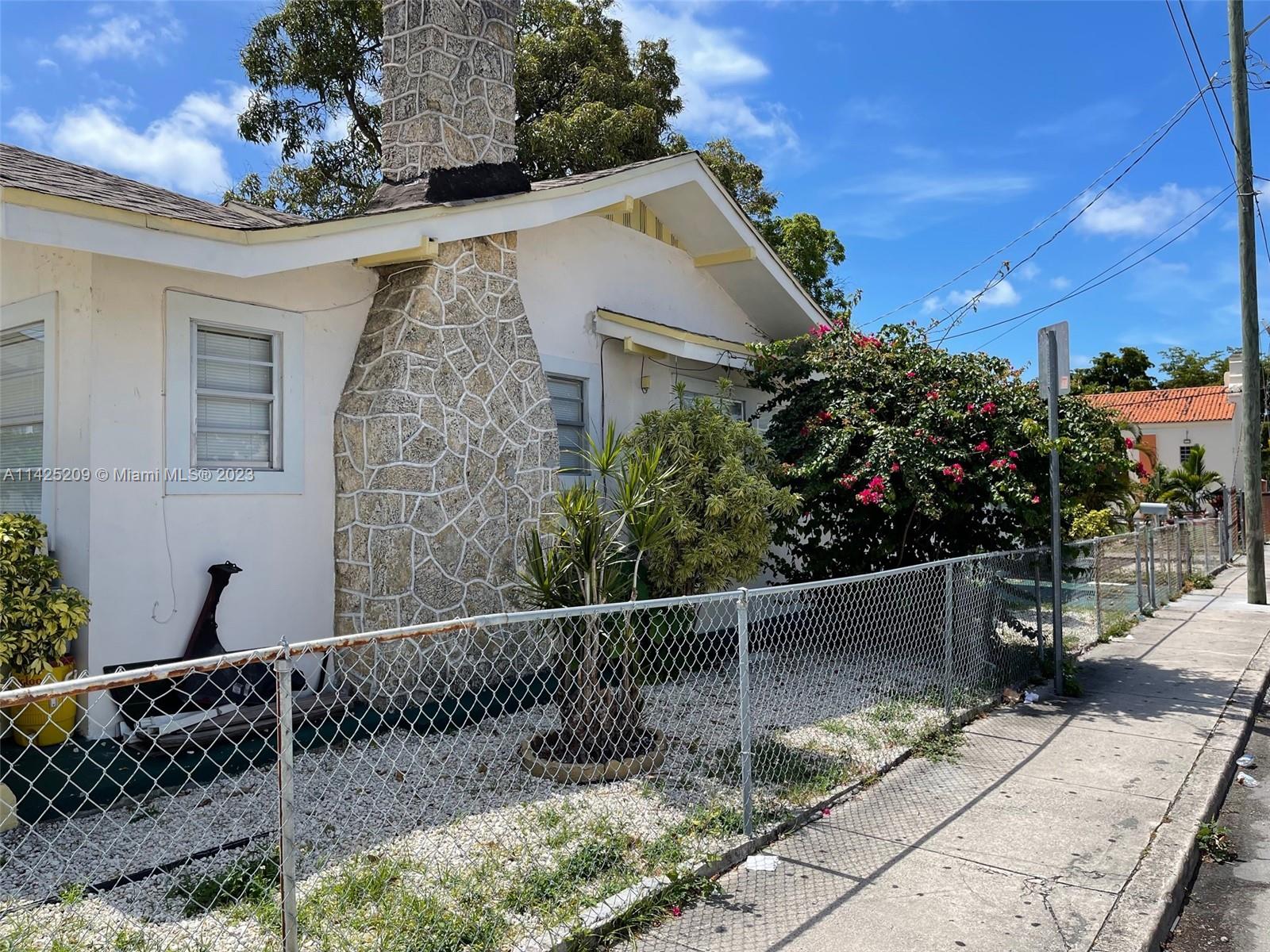 994 Northwest 2nd Street Miami, FL 33128 - Photo 4 of 14