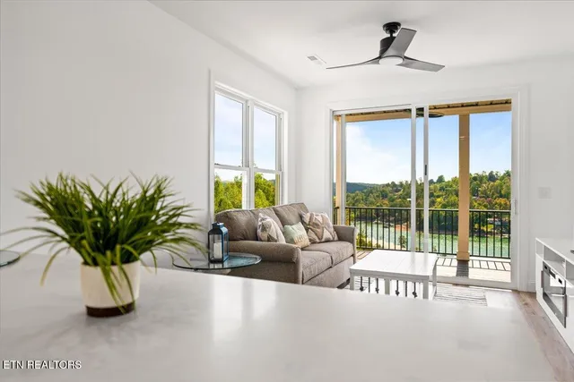 $342,000 | 150 East Hbr Vw Lane, La Follette, TN 37766