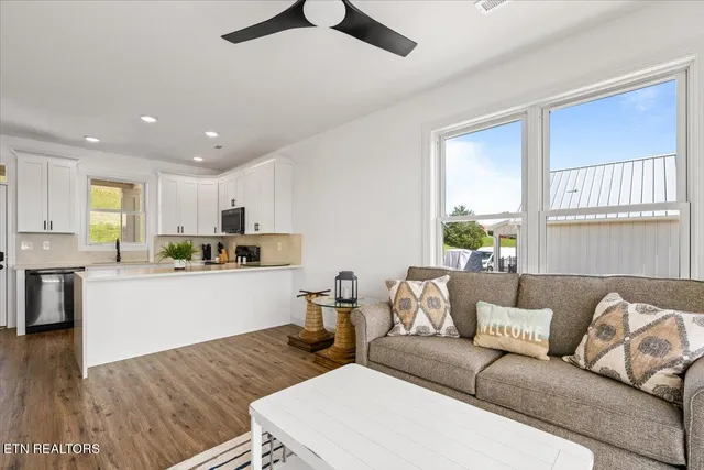 $342,000 | 150 East Hbr Vw Lane, La Follette, TN 37766