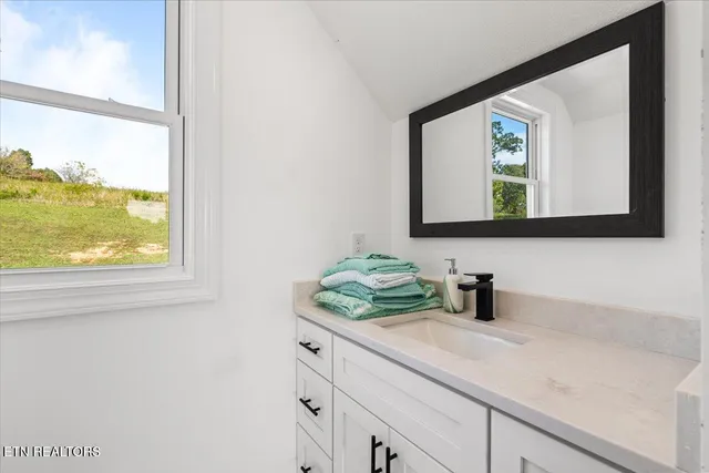 $342,000 | 150 East Hbr Vw Lane, La Follette, TN 37766