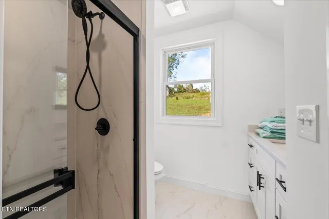 $342,000 | 150 East Hbr Vw Lane, La Follette, TN 37766