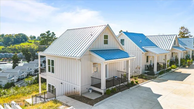 $342,000 | 150 East Hbr Vw Lane, La Follette, TN 37766