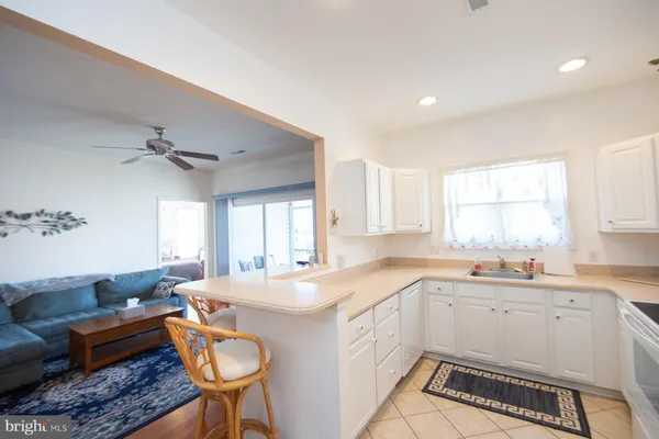 $370,000 | 34673 Villa Circle, Unit 301, Lewes, DE 19958