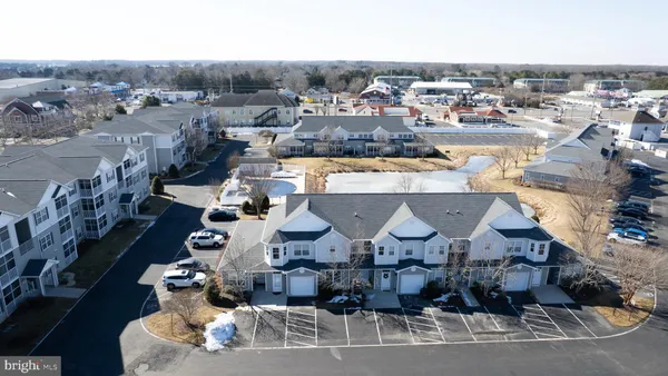 $370,000 | 34673 Villa Circle, Unit 301, Lewes, DE 19958