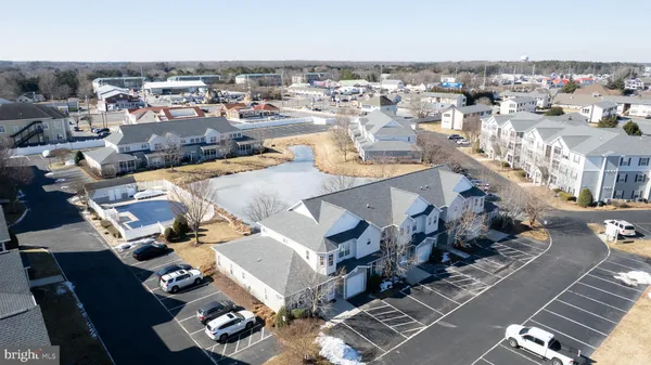 $370,000 | 34673 Villa Circle, Unit 301, Lewes, DE 19958