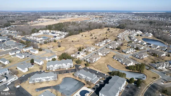 $370,000 | 34673 Villa Circle, Unit 301, Lewes, DE 19958