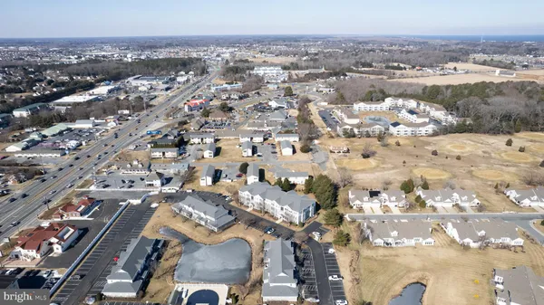 $370,000 | 34673 Villa Circle, Unit 301, Lewes, DE 19958