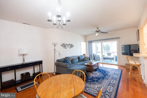 $370,000 | 34673 Villa Circle, Unit 301, Lewes, DE 19958