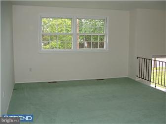 155 Kelly Driver Road Laurel Springs, NJ 08021 - Photo 2 of 12