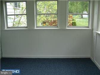 155 Kelly Driver Road Laurel Springs, NJ 08021 - Photo 4 of 12