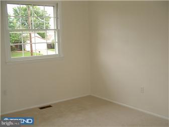 155 Kelly Driver Road Laurel Springs, NJ 08021 - Photo 6 of 12