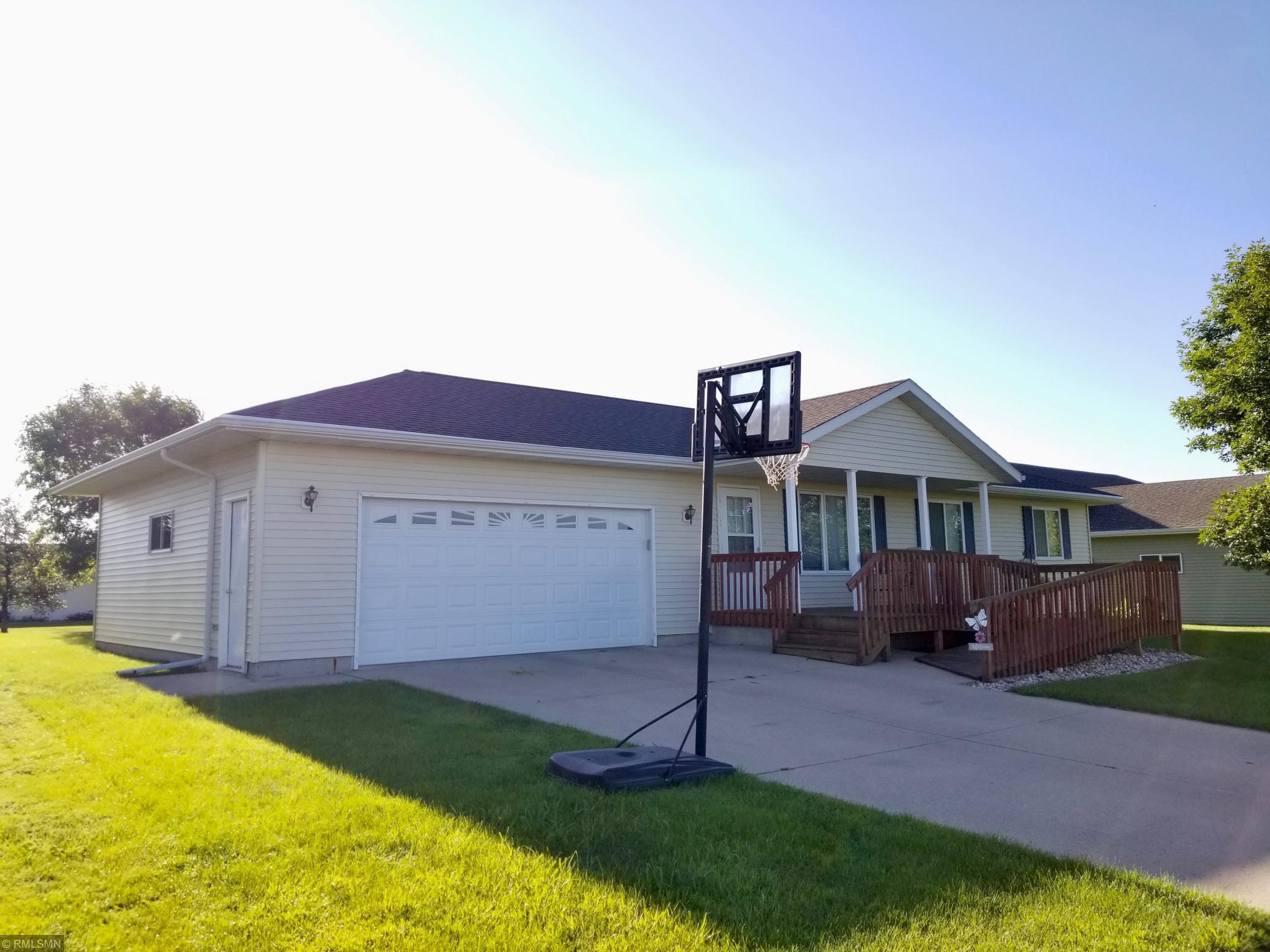 205 London Road Marshall, MN 56258 - Photo 1 of 1 Gallery Image 1