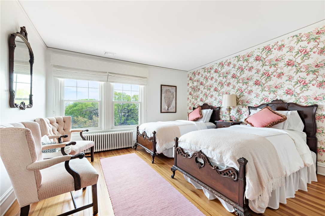 4 Yosemite Valley Road Westerly, RI 02891 - Photo 28 of 40