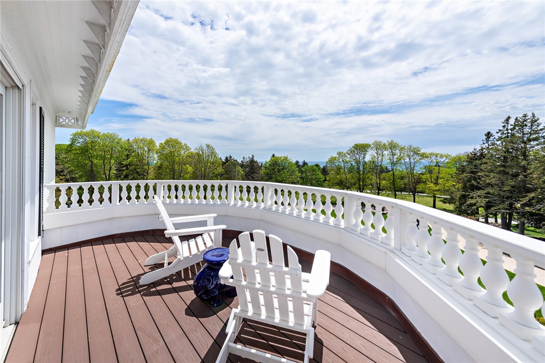 4 Yosemite Valley Road Westerly, RI 02891 - Photo 36 of 40