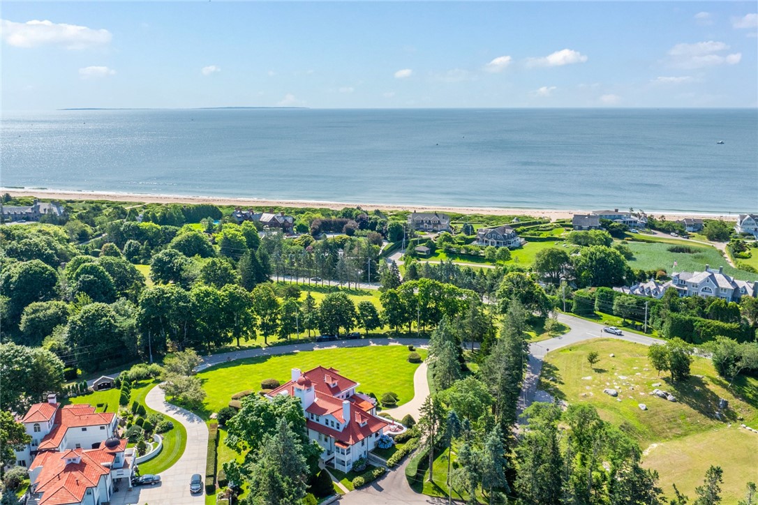 4 Yosemite Valley Road Westerly, RI 02891 - Photo 7 of 40