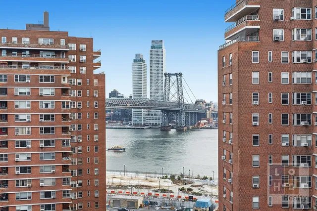 $895,000 | 573 Grand Street, Unit D1504 | Lower East Side