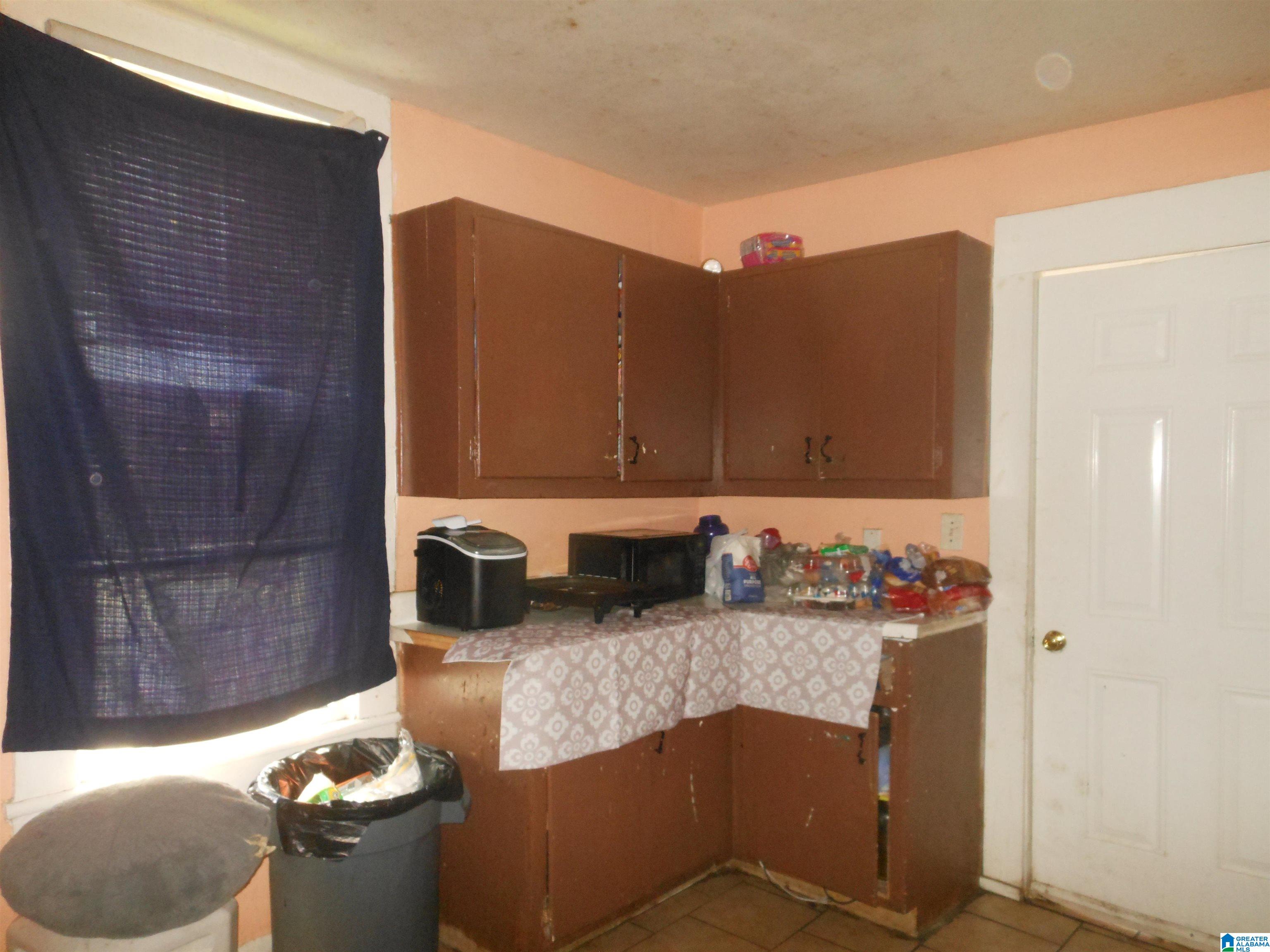 2709 30th Street Southwest Birmingham, AL 35208 - Photo 6 of 8