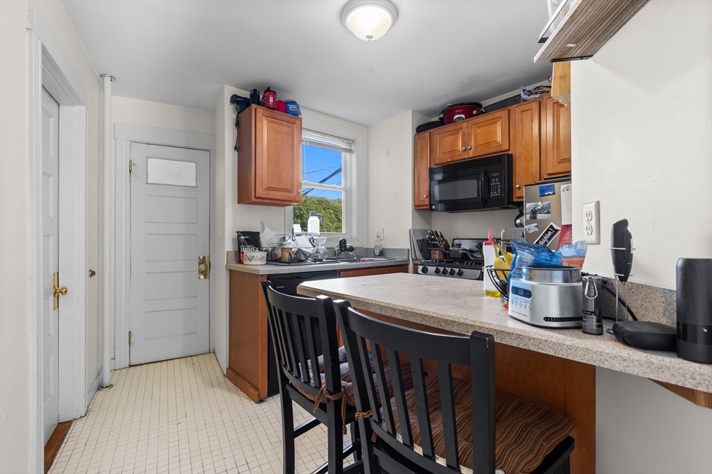 15 Wallingford Road Boston, MA 02135 - Photo 17 of 26 Gallery Image 17