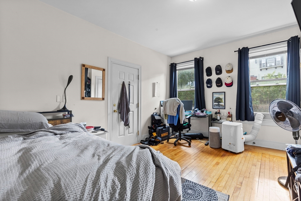15 Wallingford Road Boston, MA 02135 - Photo 22 of 26 Gallery Image 22