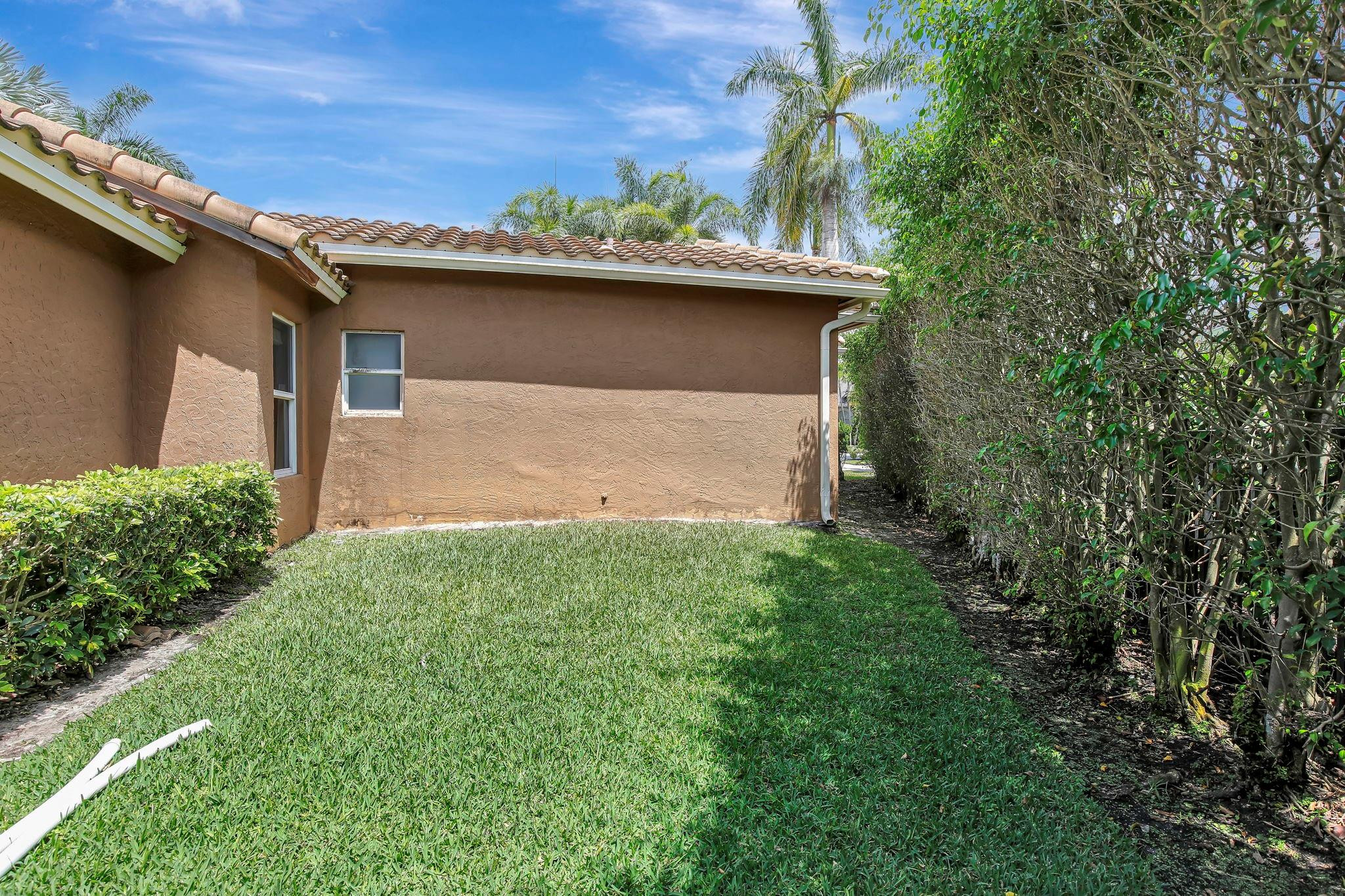 2529 Eagle Run Circle Fort Lauderdale, FL 33327 - Photo 49 of 74 Fully fenced and hedged for privacy.