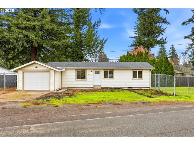$394,000 | 2004 Southeast 143rd Avenue, Portland, OR 97233