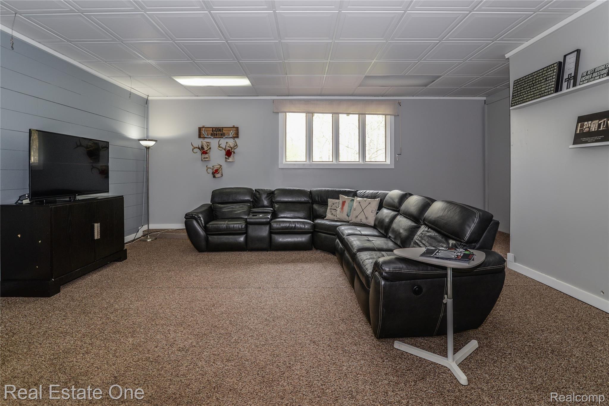1095 North Garner Road Milford, MI 48380 - Photo 21 of 45 DSC_0039.jpg