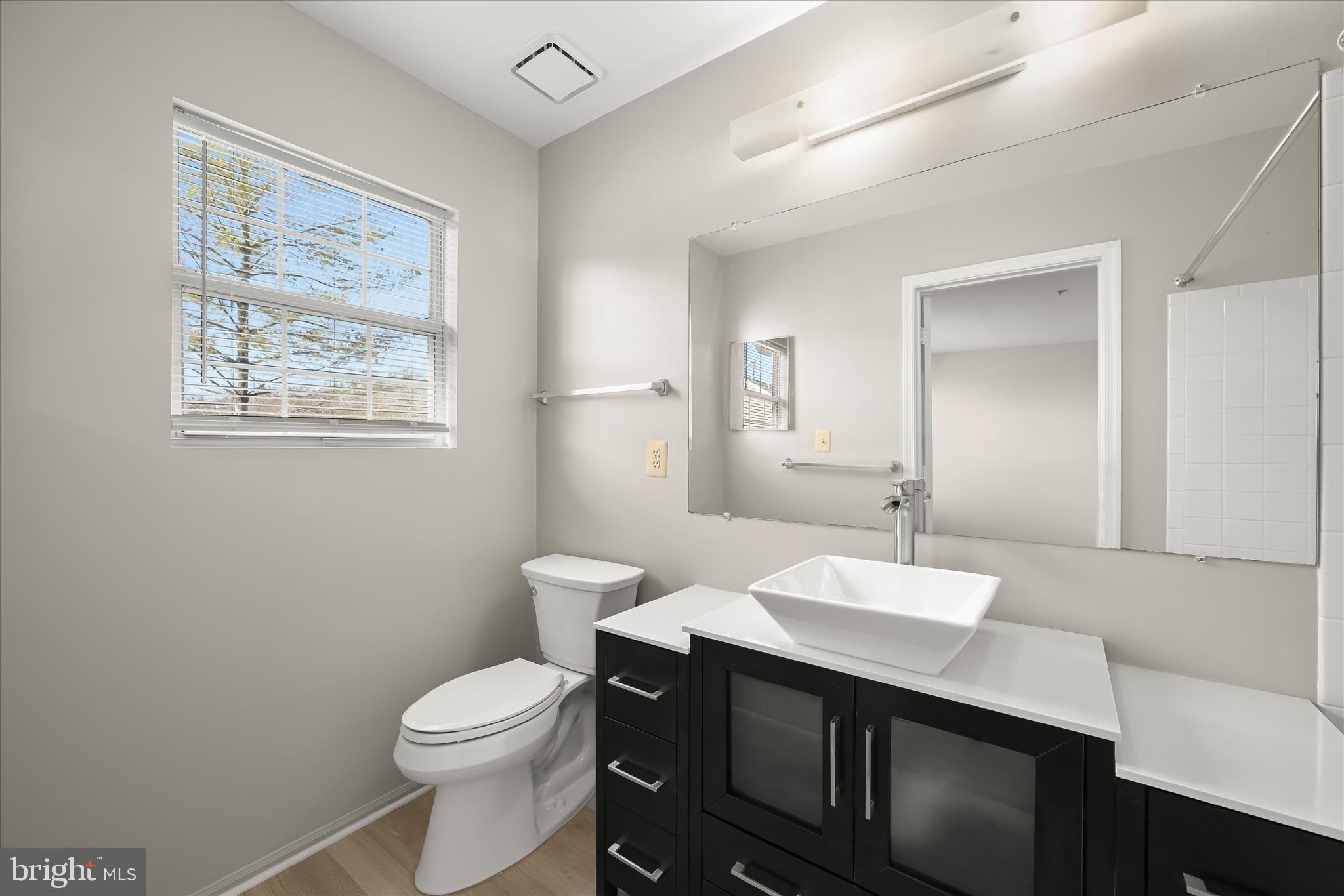 10789 Kitchener Court Bowie, MD 20721 - Photo 19 of 36 Primary Bath