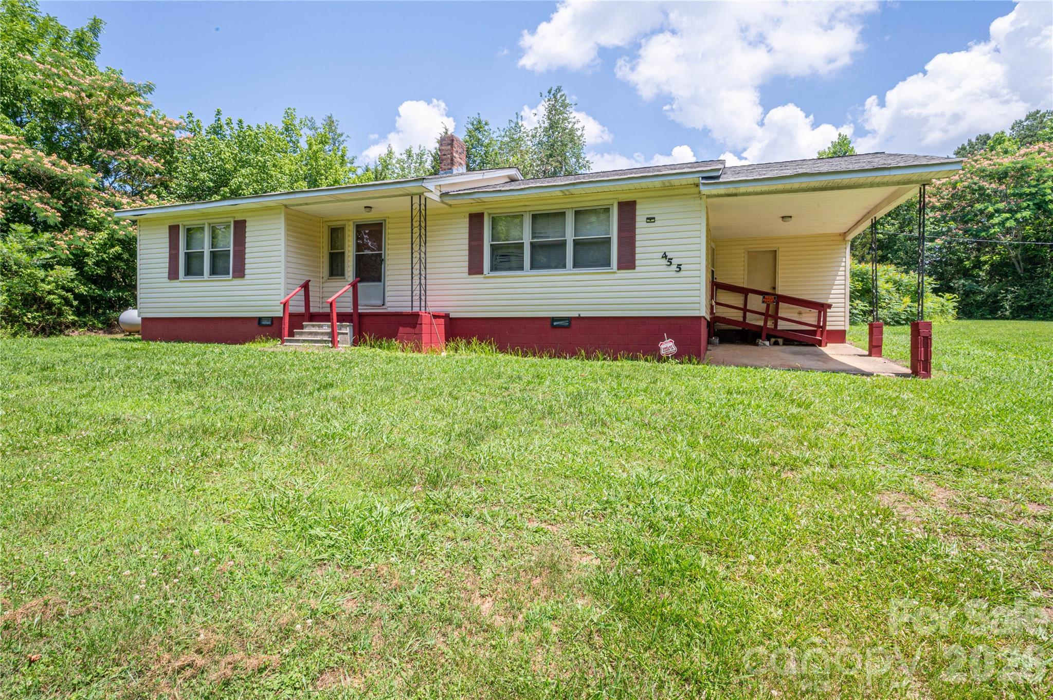 455 State Rd S-11-295 Blacksburg, SC 29702 - Photo 3 of 32
