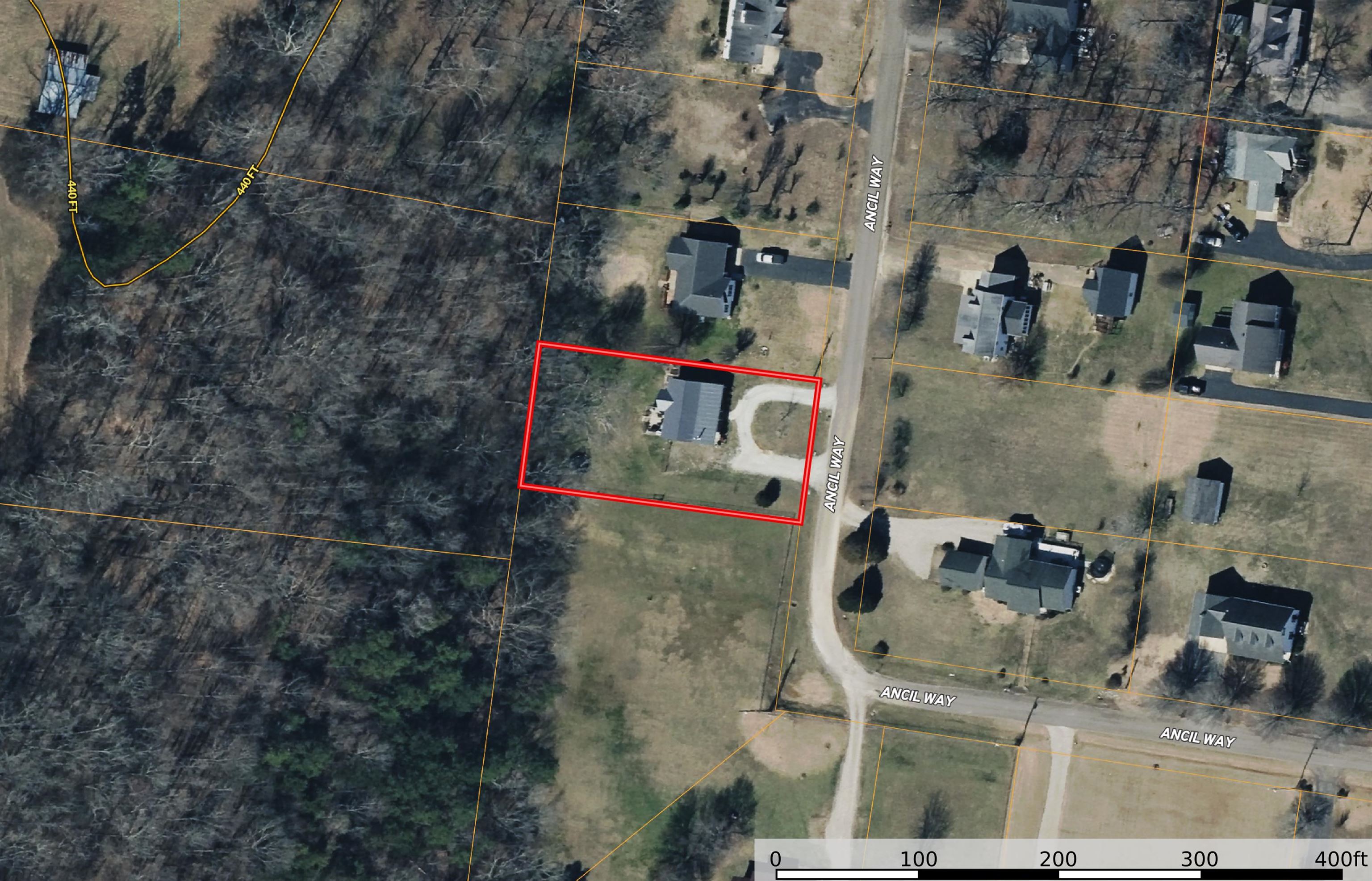 140 Ancil Way Savannah, TN 38372 - Photo 37 of 37 a picture of a bathroom