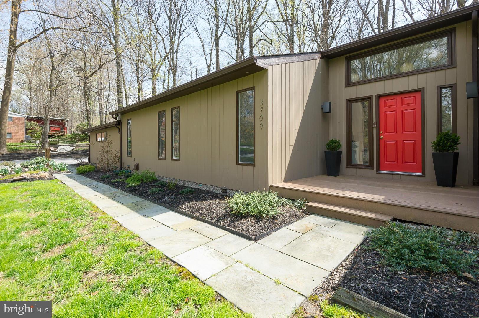 3709 Gardenview Road Baltimore, MD 21208 - Photo 2 of 30 Exterior (Front)