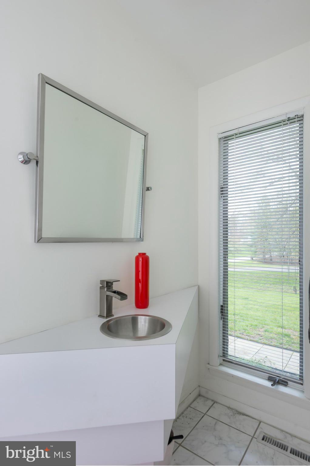 3709 Gardenview Road Baltimore, MD 21208 - Photo 24 of 30 Bath
