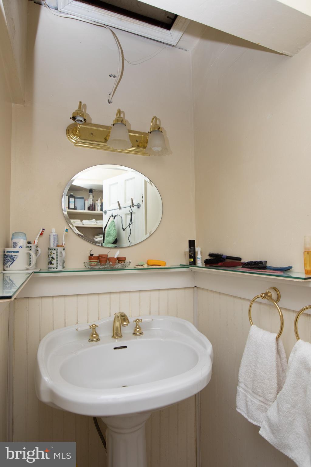 1398 Good Intent Road Woodbury, NJ 08096 - Photo 23 of 41 Full Bathroom