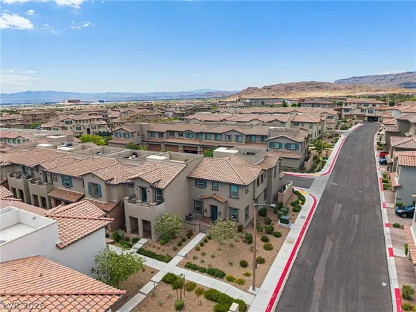 $520,000 | 72 Lomita Heights Drive, Las Vegas, NV 89138