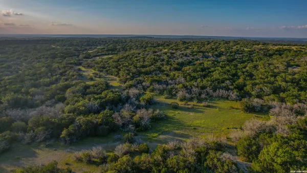$541,962 | 0 Cr 140, Junction, TX 76849