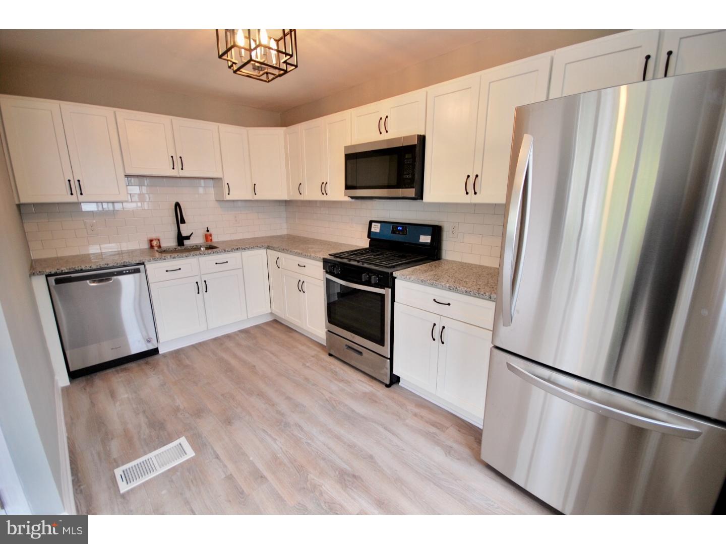 121 Knight Avenue Runnemede, NJ 08078 - Photo 3 of 22 Gallery Image 3