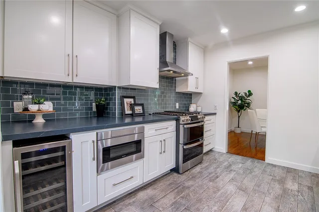 $1,399,000 | 1520 West Riverside Drive, Burbank, CA 91506