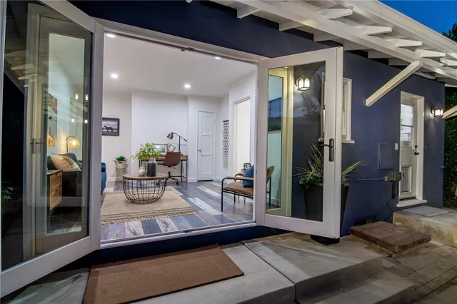 $1,399,000 | 1520 West Riverside Drive, Burbank, CA 91506