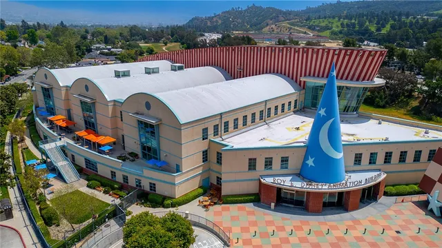 $1,399,000 | 1520 West Riverside Drive, Burbank, CA 91506