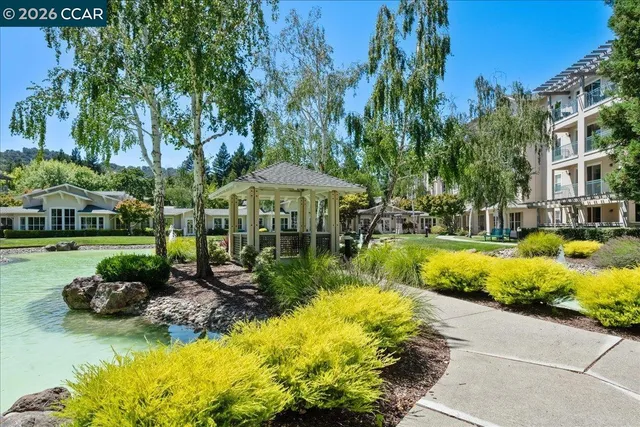 $425,000 | 1860 Tice Creek Drive, Unit 1420, Walnut Creek, CA 94595